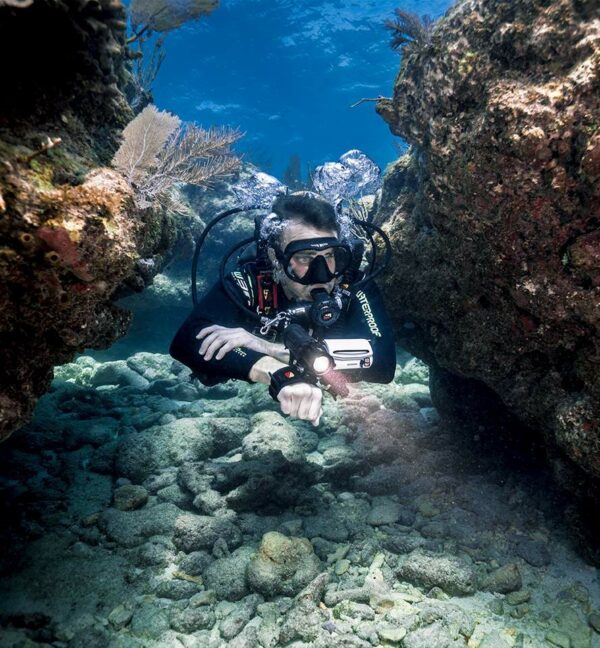 A deep diver in perfect buoyancy.